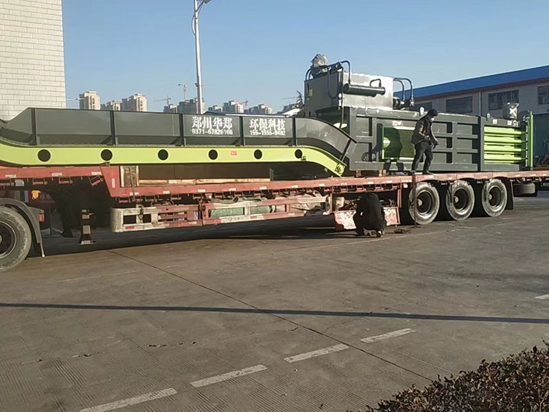 福建漳州第二套200型打包機裝車發貨
